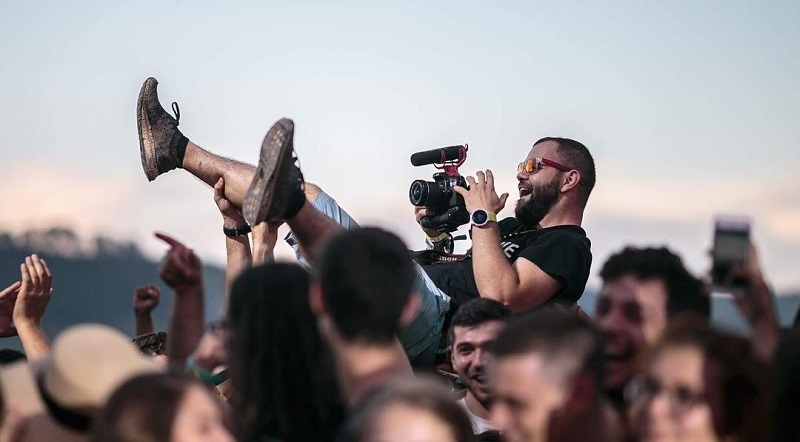 Pandutzu este cel mai tare vlogger român specializat pe festivaluri